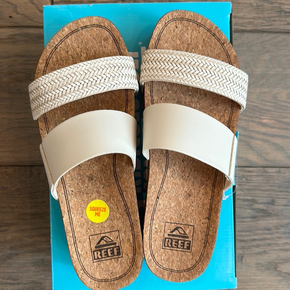 NWT NIB Reef Cushion Vista Hi Sandal